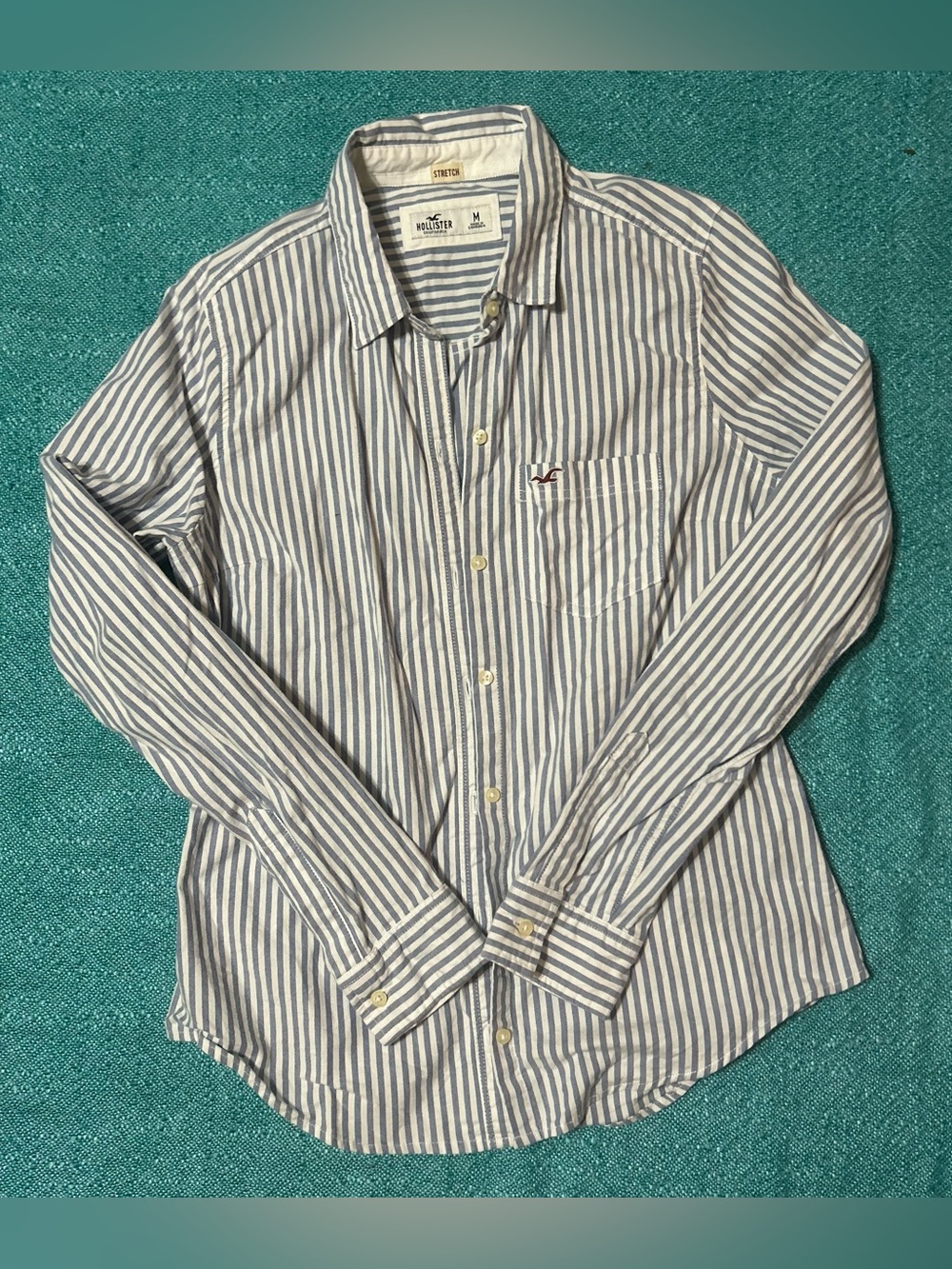 Hollister Men’s White and Blue Vertical Stripe Button-Up Shirt